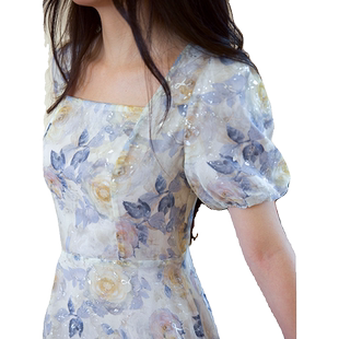 超仙玫瑰方领连衣裙碎花烫金纱裙高腰修身度假风中长款短袖夏季