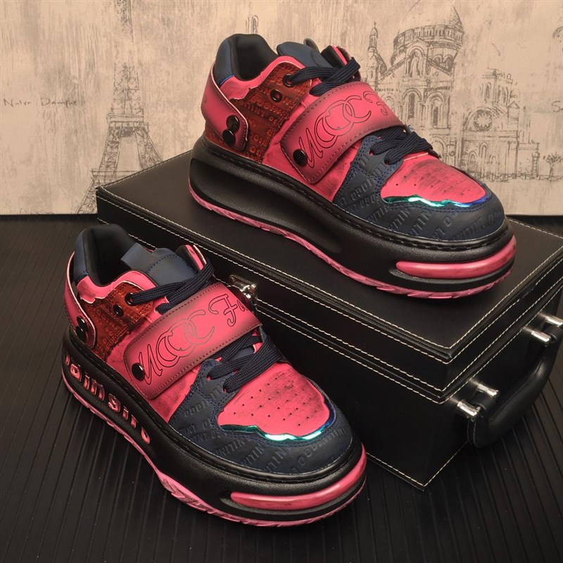 男鞋2025新款小众设计真皮板鞋网红港风超火厚底拼色休闲运动鞋子