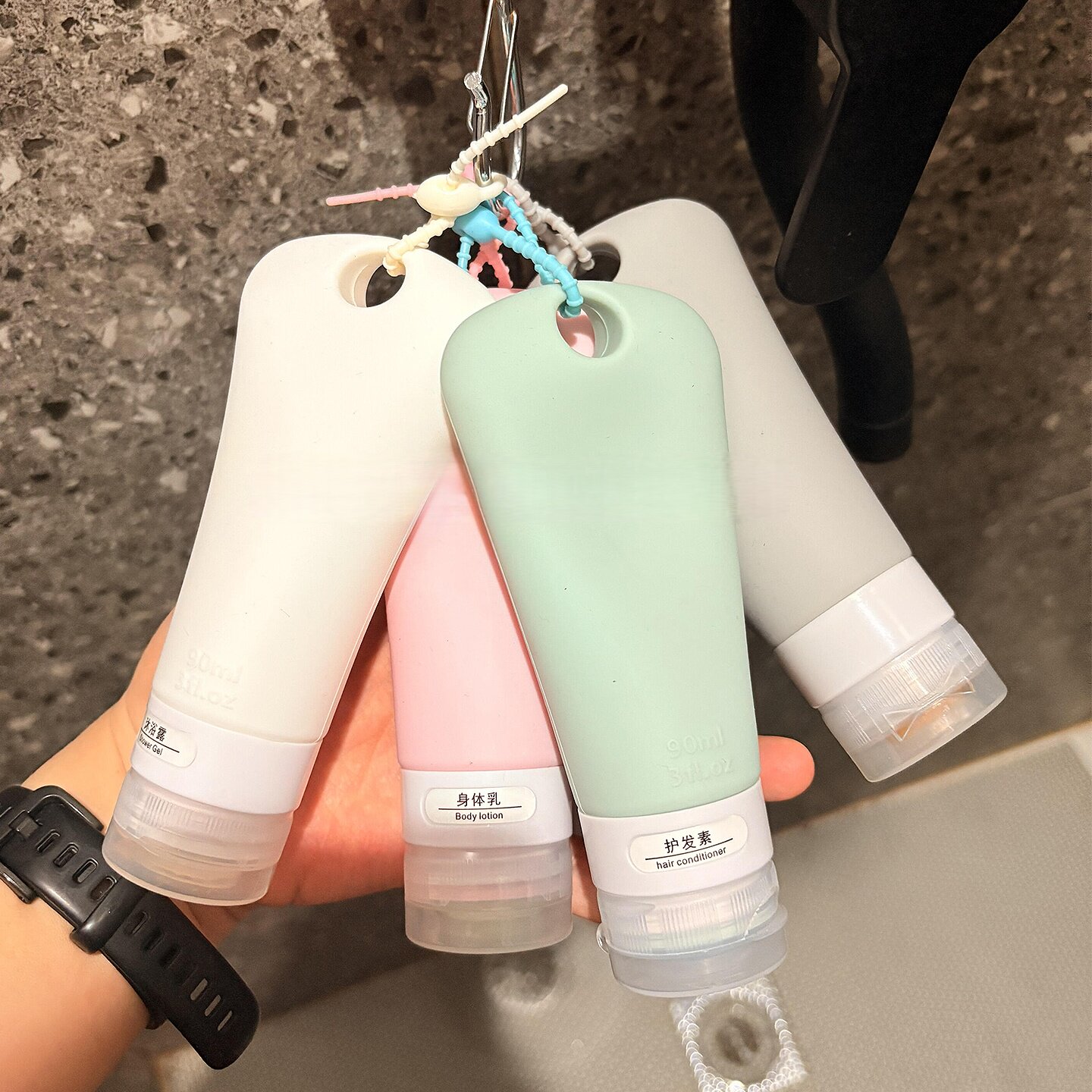 化妆品洗发水分装瓶旅行便携洗漱套装户外运动游泳洗澡沐浴露收纳