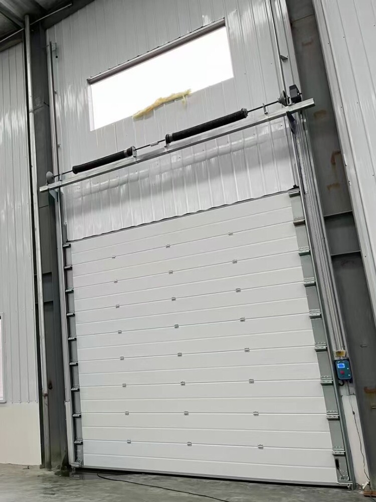工业提升门厂房车间保温抗风电动滑升门翻板滑升门