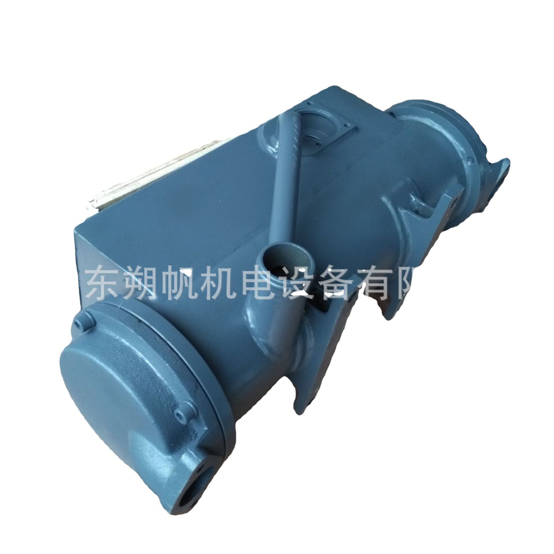 潍柴道依茨TD226B-4C船用柴油机13036353海淡水热交换器