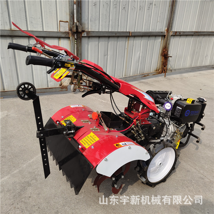柴油四驱微耕机小型农用多功能旋耕机 开沟施肥机