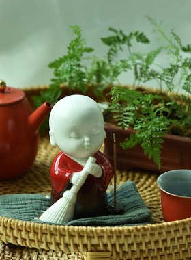 新中式禅趣e小和尚精品陶瓷工艺品摆件书房卧室玄关桌面办公室装