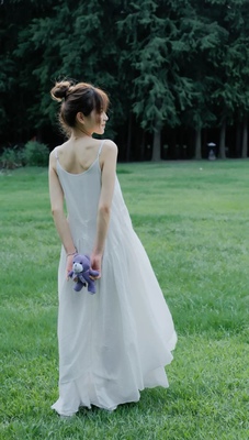 莫希MXON 满级白月光 不规则长款仙气大摆吊带连衣裙白色仙女长裙