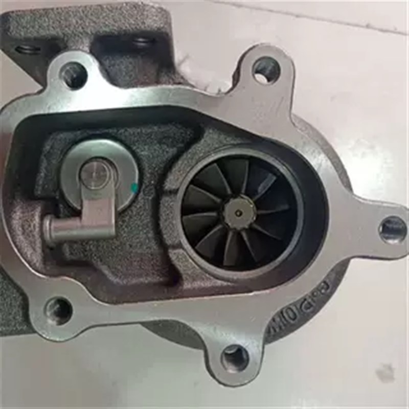 收割机常柴天雁HP50-3威孚天力HP60 4G33TC-34P1000A涡轮增压器