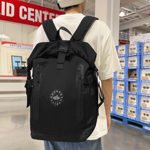 新款潮流个性学院风双肩包运动休闲韩系大容量户外多功能双肩包