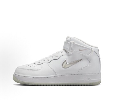 耐克NikeAirForce 1空军一号中帮白色特价断码DZ2672-101山东HQ仓