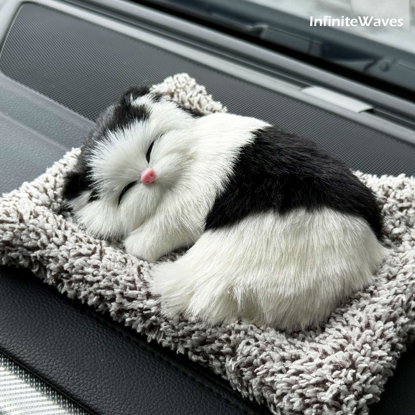 会叫毛绒猫咪活性炭包除醛去味