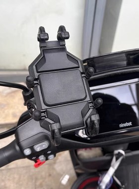 适用台铃c火眼机甲3封神改装减震导航手机支架摩旅骑行固定支架