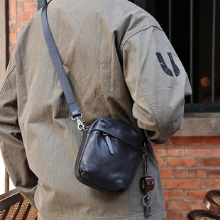 玩爷男士真皮单肩斜挎包植鞣牛皮通勤休闲迷你小背包运动手机包潮