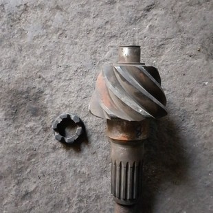 机械设备改装/东风EQ153盆角齿8比39/角齿/M小八字/8齿/轴花键16