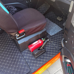 东威A6plus/A8/Q5u/优米战狼战神电动三轮四轮车 三座 脚垫地毯