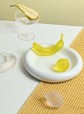 简约现代样板间黄色蓝色白色水琉璃香蕉J梨橘子柠檬水果装饰品摆