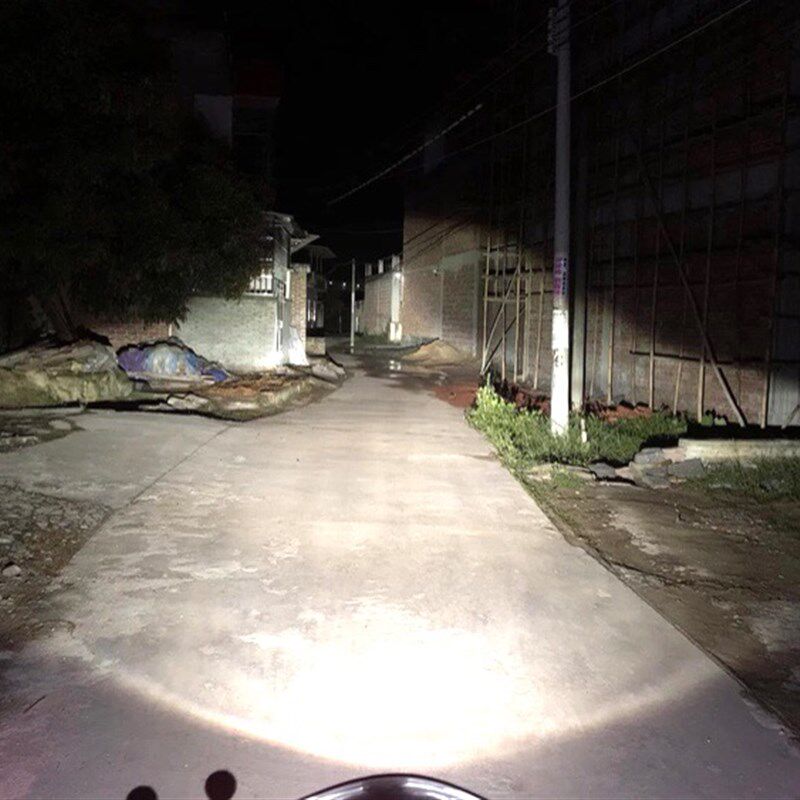 钱江宝悦QJd110T-8郎悦QJ125T-9B翎悦QJ125T-15A/16E三爪LED大灯