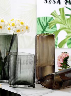 爆款现代新款创意彩色玻璃花瓶浮雕三角形插花瓶家居样板间软装饰