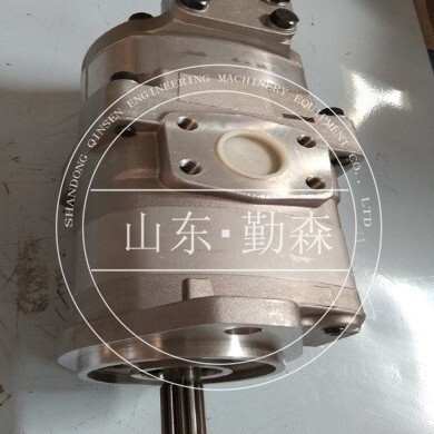 装载机配件  各种型号齐全   WA200-5 液压泵  705-56-26080