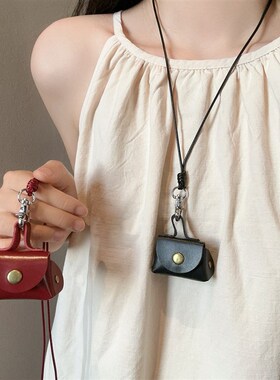 覆古皮质耳机套挂件项炼女零钱收纳小包配饰锁骨炼挂颈毛衣炼 炼