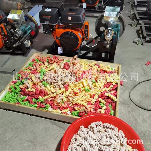 四缸静音江米棍膨化机 汽油车载杂粮膨化机 夜S市摆摊玉米膨化机