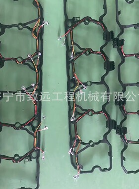 PC200-8 PC220-8 PC300-8发动机6D107缸盖垫片，6754-11-8330