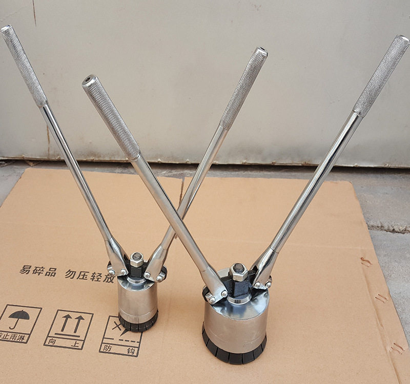 供应大铁皮油桶封盖机 铁桶压盖器 压盖机手动封盖钳夹口器