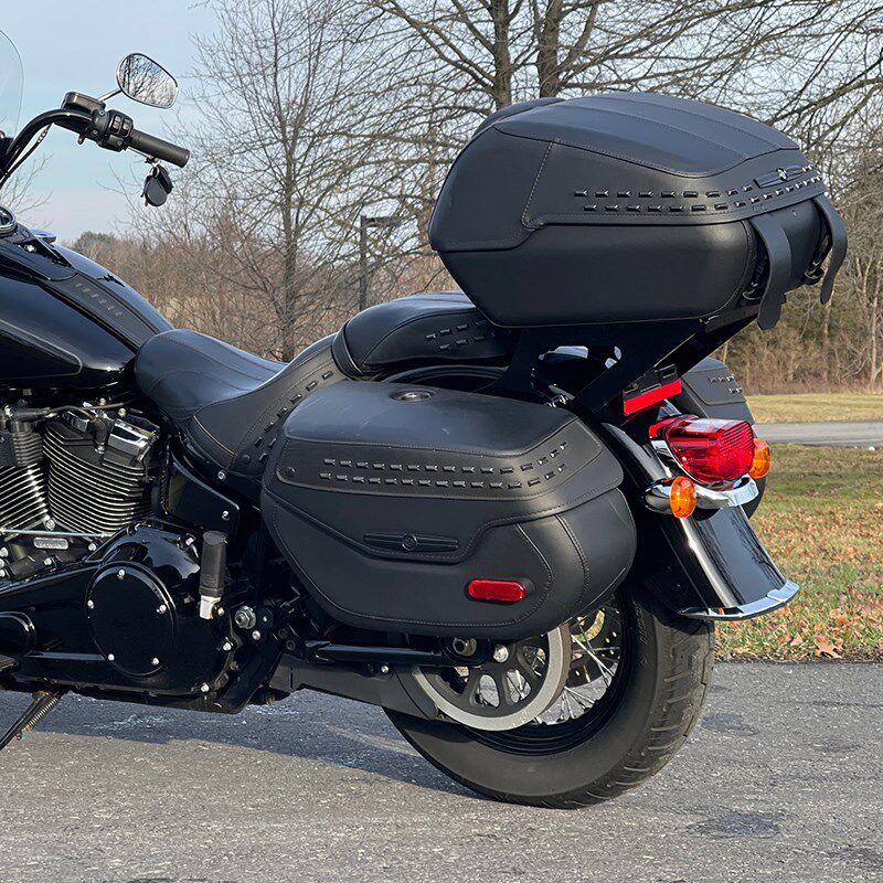 哈雷18年软尾豪雅改装后尾箱 继x承者街霸加装铆钉后顶箱 5300059