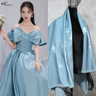 雾霭蓝色记忆丝缎反光水光缎布料液态科技裙子裤子毕业设计师布料