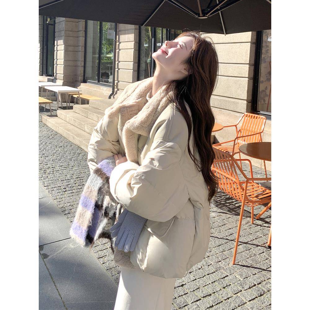 小羊羊毛拼接羽绒服女式短款2025冬季新款小超Nice 90白鸭绒厚外