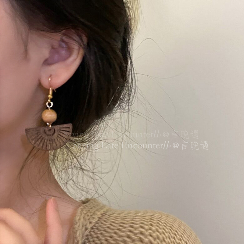极速国风木质扇形耳环女小众设计A感国风耳钉复古新中式个性简约