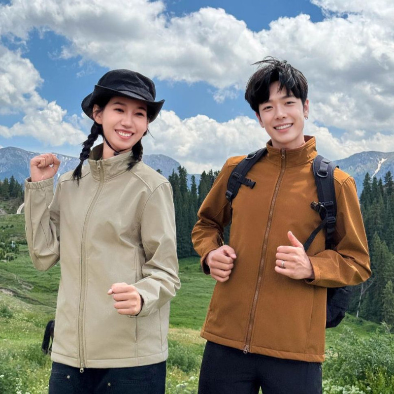 当潮马商务休闲轻盈夹克款立领软壳冲锋衣防风防水登山外套TS615