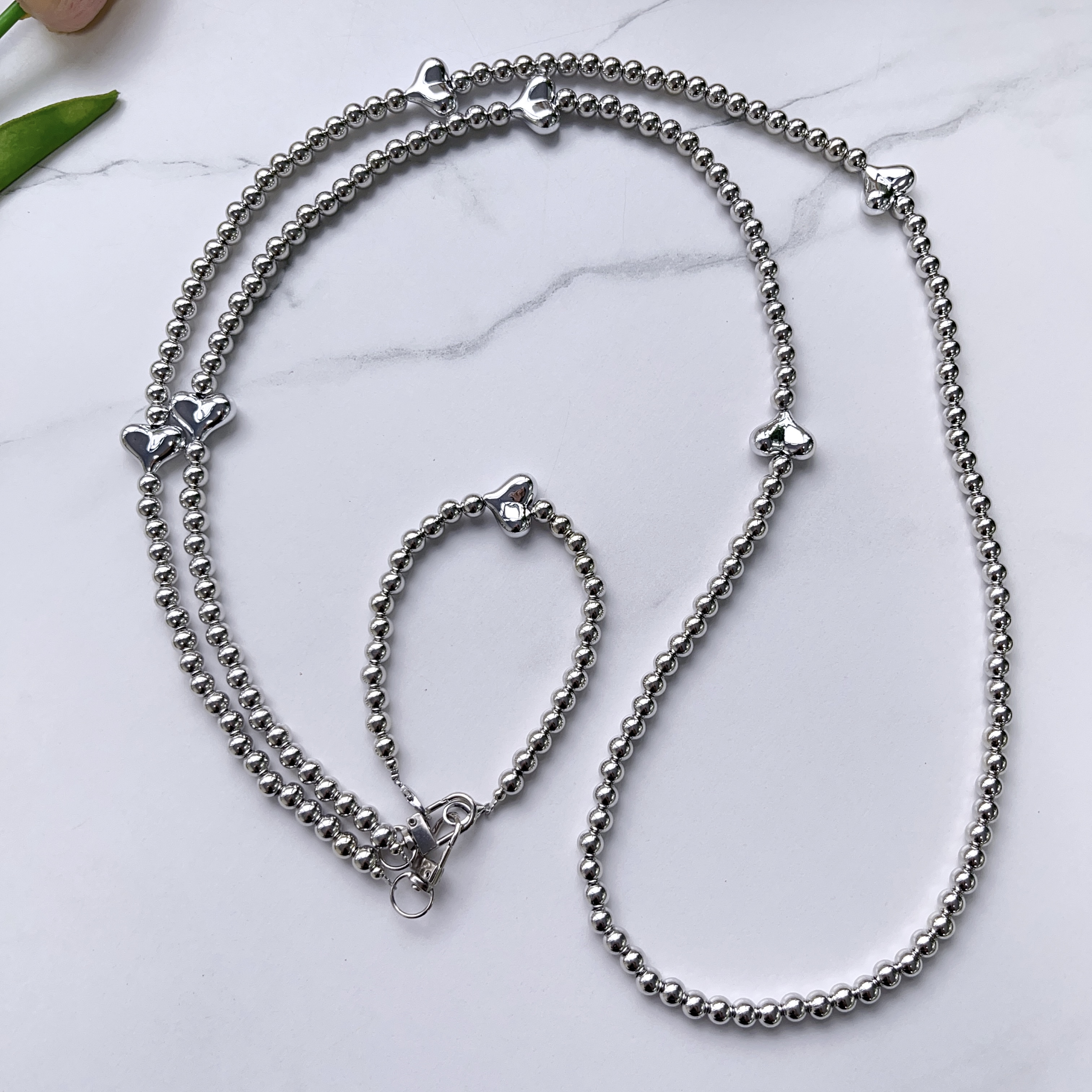 班诗迪斜跨银色爱心通用手机挂链