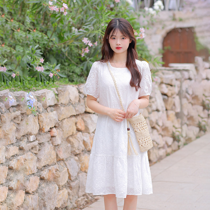 连衣裙女2025夏季新款小个子女生森系小清新裙子纯棉刺绣初恋白裙