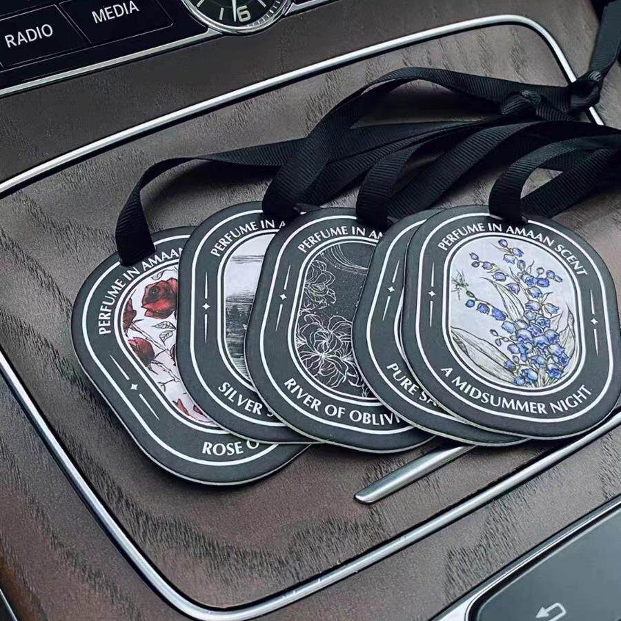 车载香薰挂件车用香水持久香氛衣柜车上挂式绵纸香卡圆形纸质香片