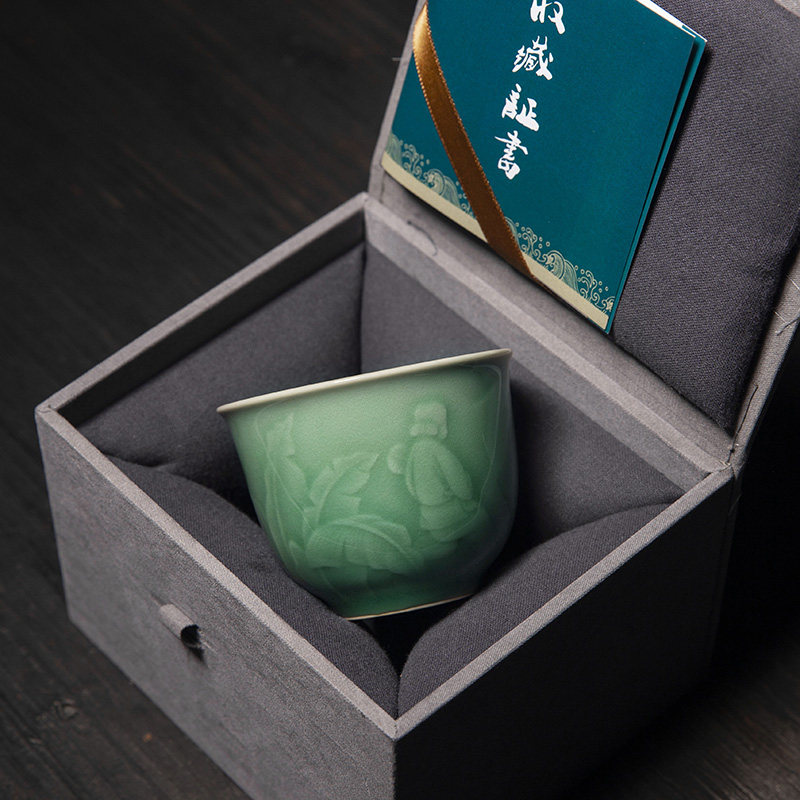 新品悟影青瓷主人茶杯 家用高端梅子青釉下影雕茶具品Z茗杯茶碗礼