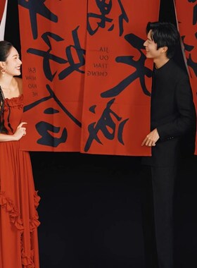 新品新中式复古小众轻婚t纱晨袍新娘订婚结婚礼服敬酒服红色抹胸