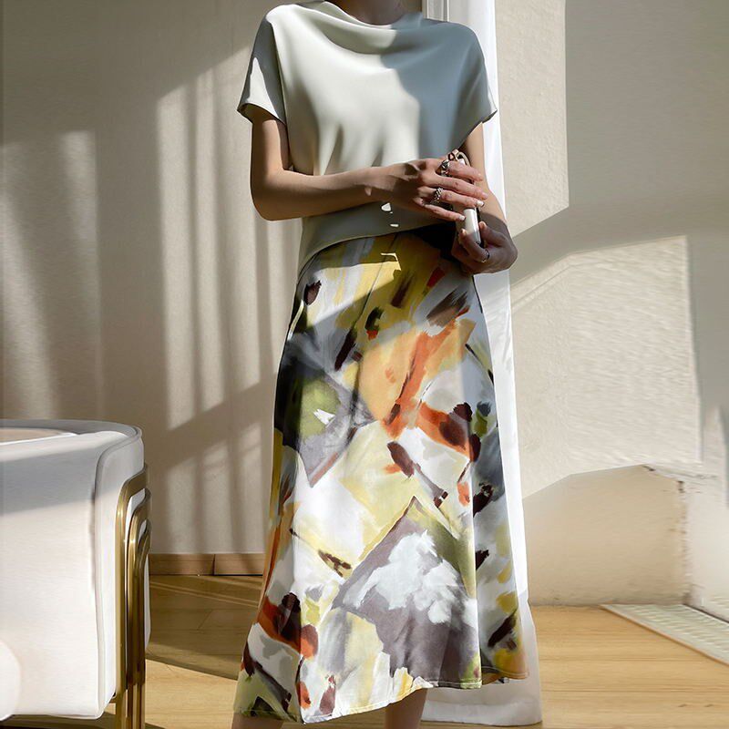 新品A字碎花真丝缎面半身裙女夏高腰中长款配西装W复古醋酸小个子