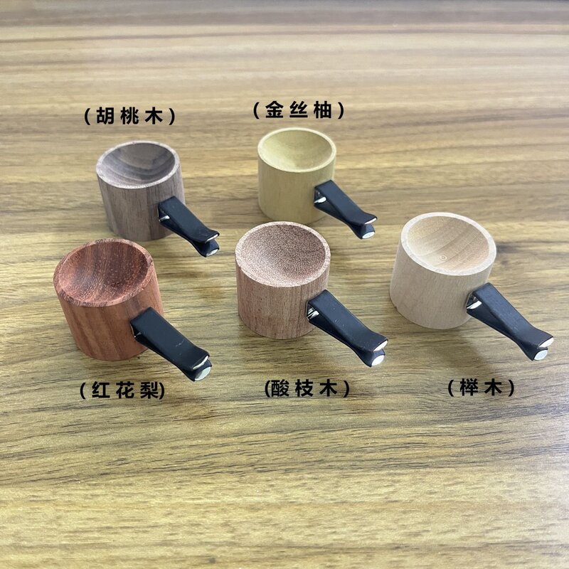 汽车香水车载出风口香薰扩香器车内持久胡桃木高档汽车摆件香氛