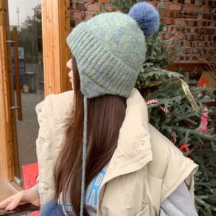 混色吊球辫子雷锋帽子女韩版时尚百搭毛线帽冬天保暖护耳针织帽冬