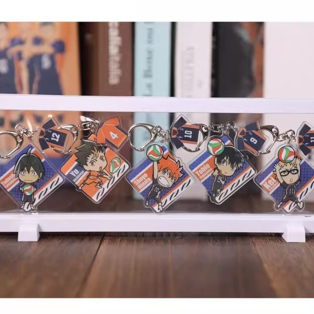 喵喵现货正版  排球少年 周边钥匙扣 金属挂炼 炼 胸针首饰镜化妆