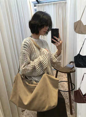 W3秋冬小众反绒牛皮托特包大容量双肩带枕头包单肩斜跨麂皮流浪包