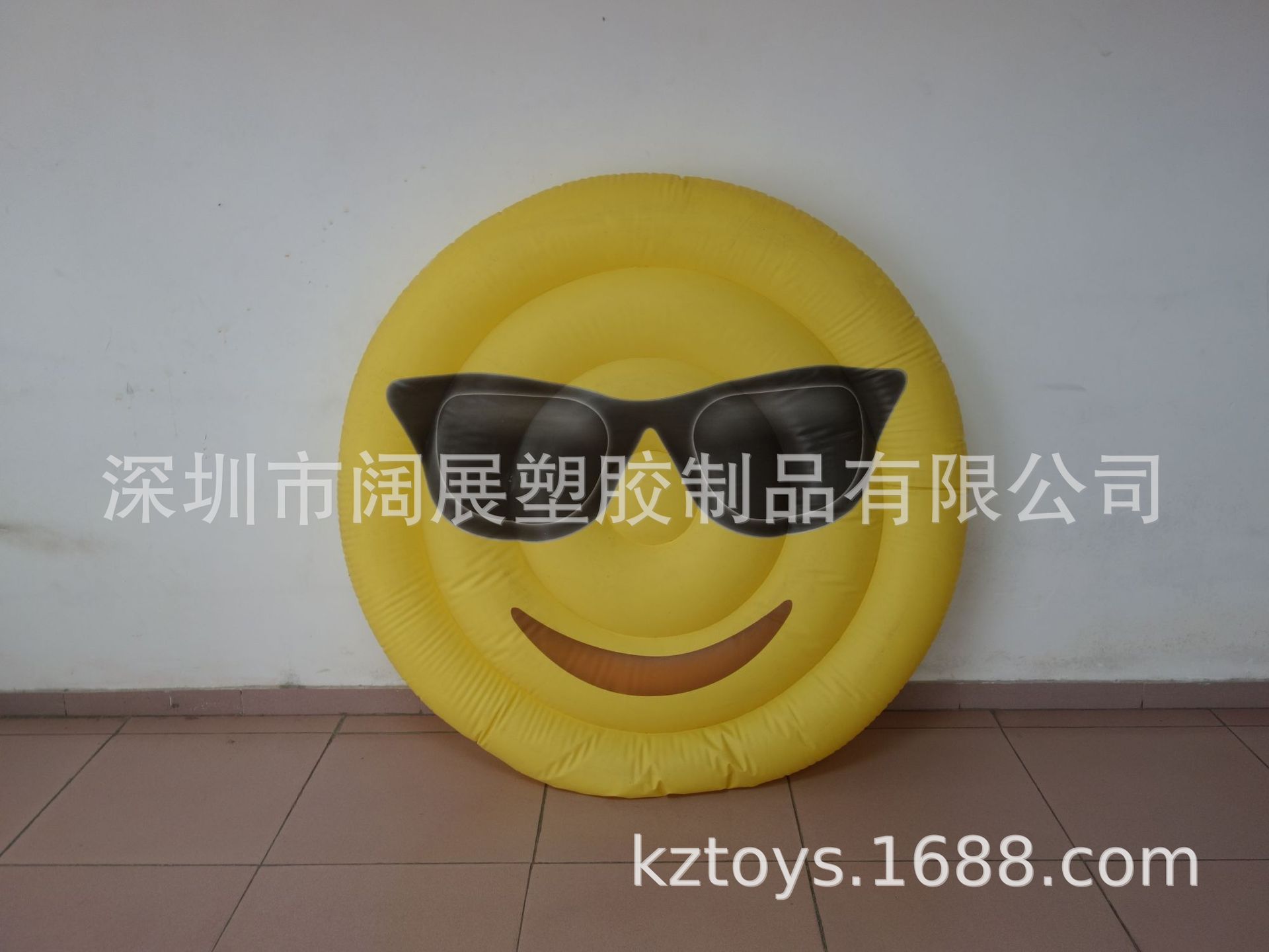 pvc充气墨镜笑脸浮排emoji表情包水上沙发浮床厂家直销批发