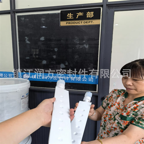 半导体行业用：聚四氟乙烯上喷淋板，PTFE喷头 PFA扩口接头