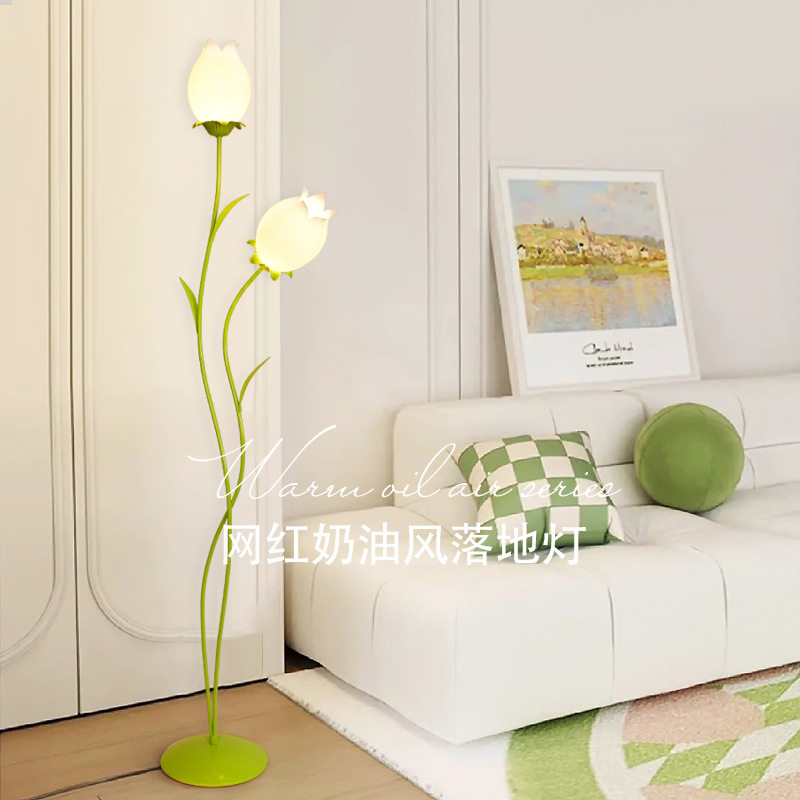 奶油风玉兰花落地氛围灯