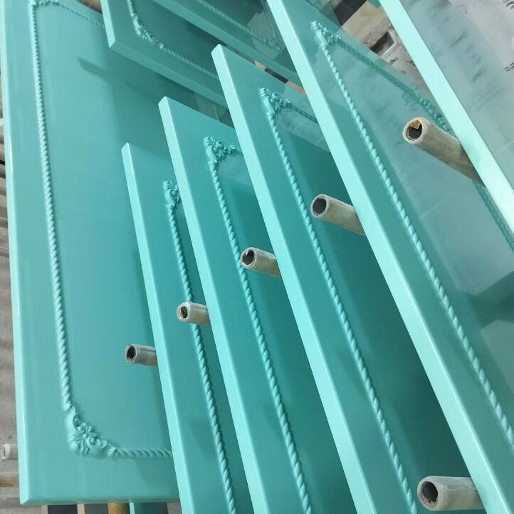 法式镶线混油烤漆衣柜门餐边柜门实木烤漆造型柜门奶油风免拉手
