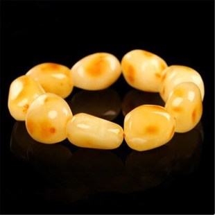 鸡油黄过荧光浮盐水随形不规则y不定形珠子蜜蜡手串款佛珠琥珀手