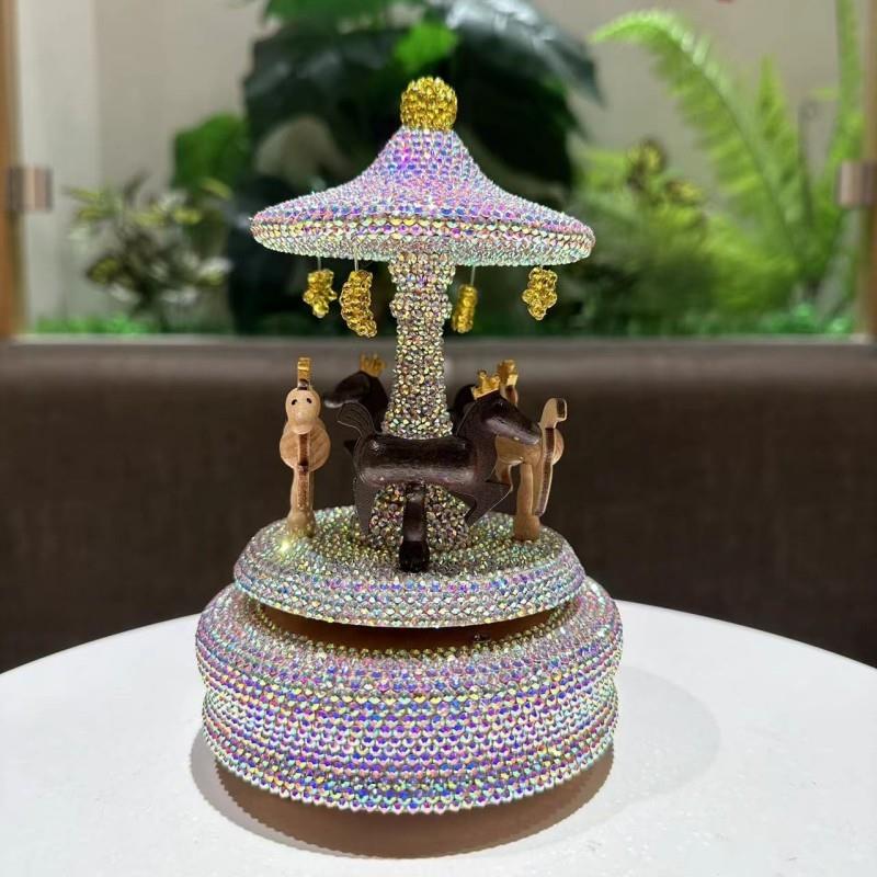 粘钻北欧创意梦幻旋转木马魔法少女心树脂工艺品音乐盒摆件客厅
