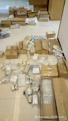 供应电子元件一批FX3SA-14MT-CM