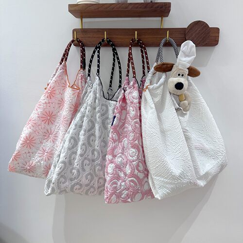 高圆圆同款帆布包斜挎刺绣购物袋