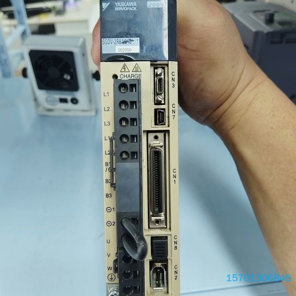 【顺庆】安川SGDV-2R8A01B002000驱动器，功能包好，标【议价】