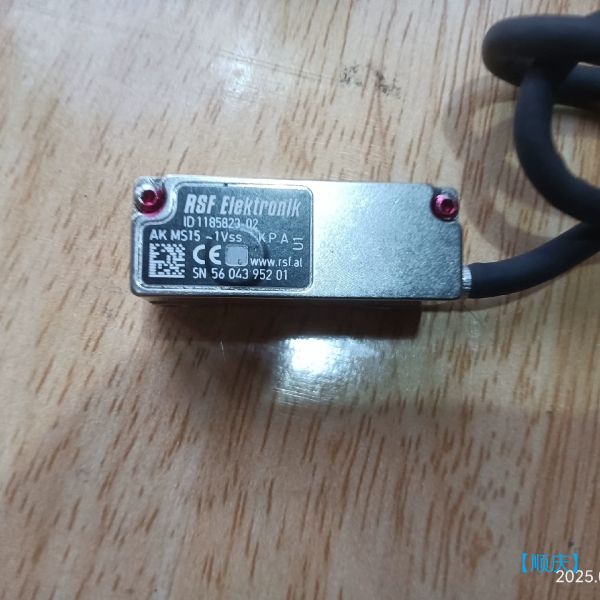 【顺庆】RSF+AKMS15+1Vss光栅尺读头   共四个，实物如【议价】