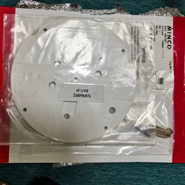 【顺庆】8寸Axcelis UV GPS机型 chuck内部加热片石【议价】